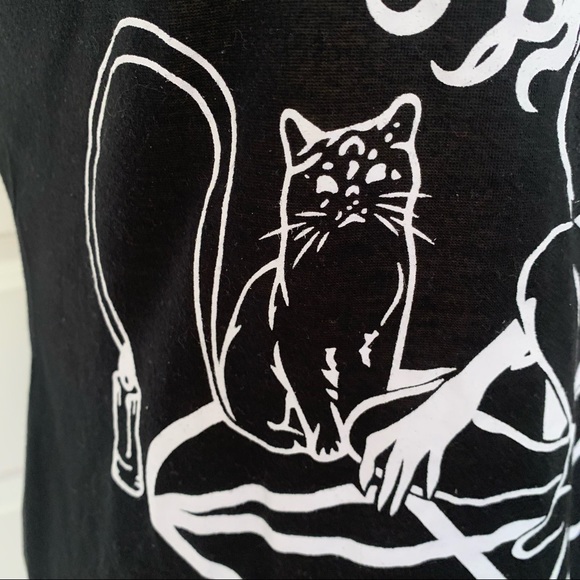 🔮 Sexy Choker Collar Witch T-Shirt - Picture 3 of 3